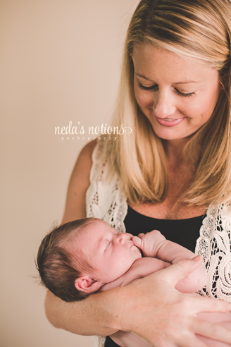 crestview newborn photographer, baby girl, maternity, mother and child